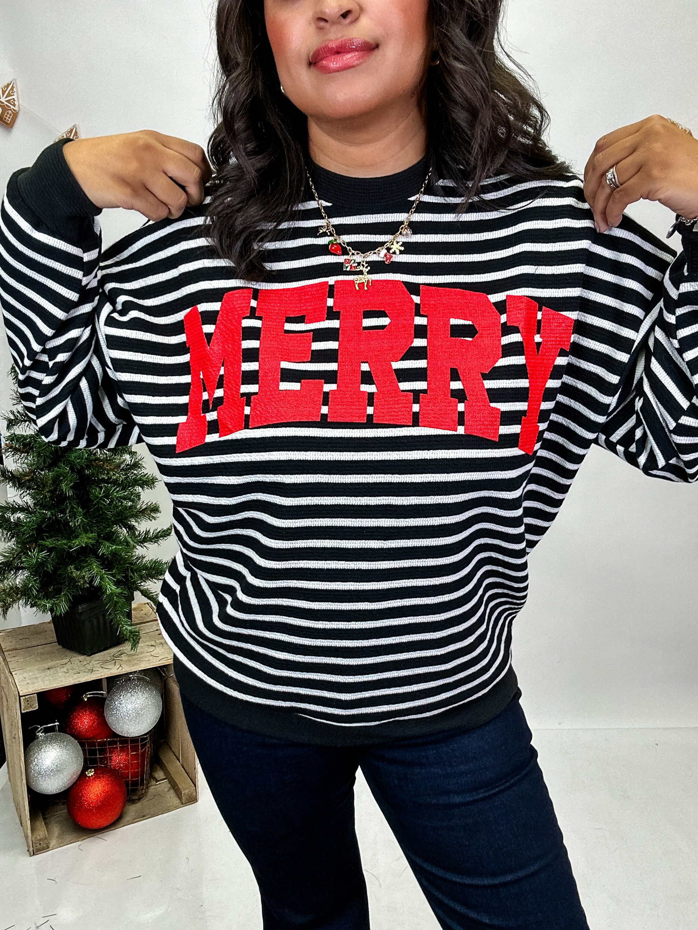 Merry Magic Pullover